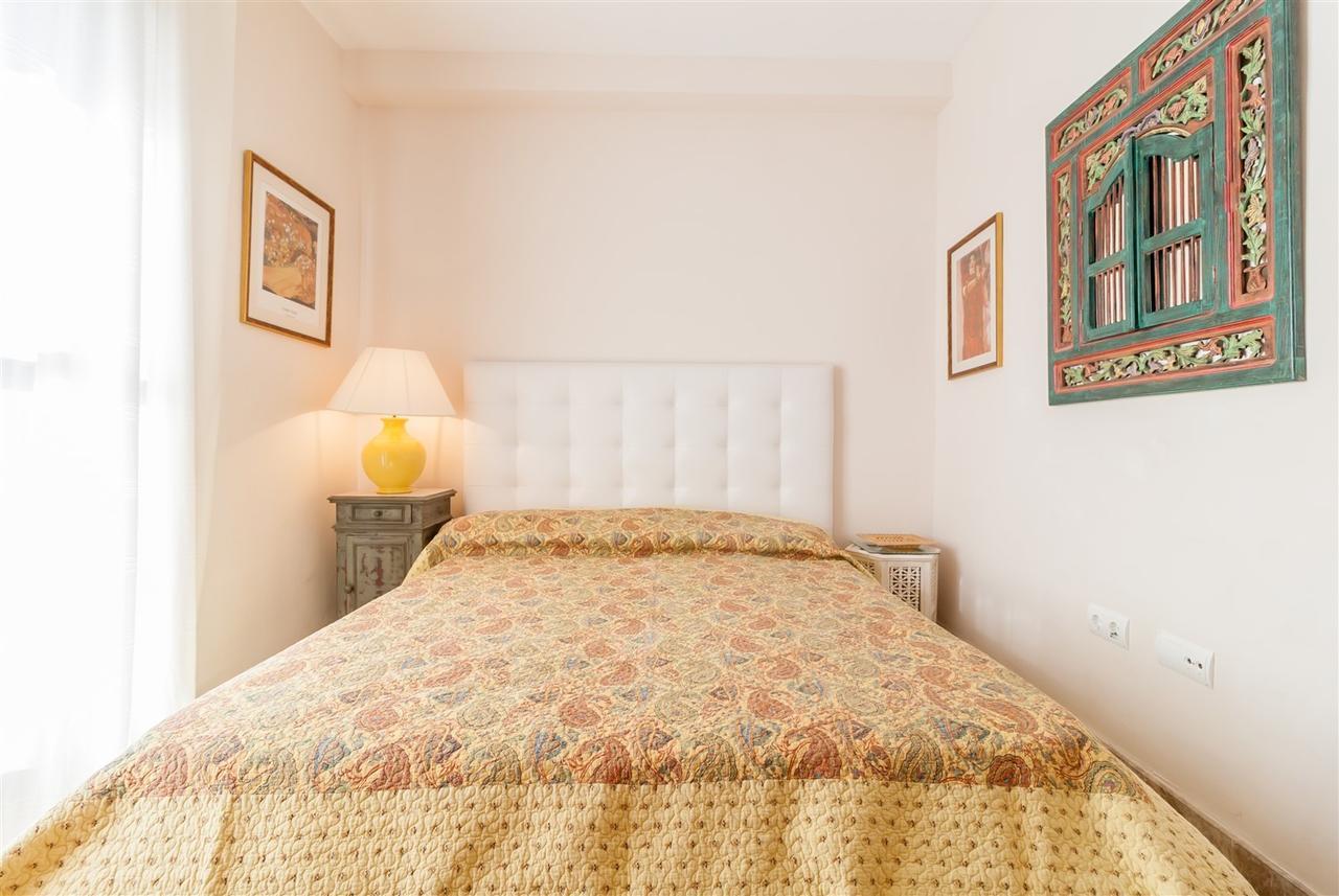 Golf Hill Estepona Canovas Dış mekan fotoğraf