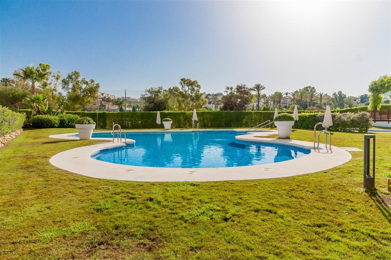 Golf Hill Estepona Canovas Dış mekan fotoğraf